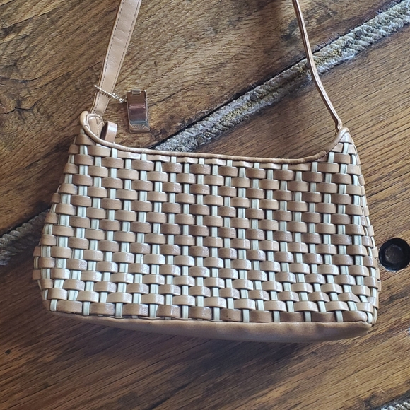 Nine West Basket Weave Shoulder Bag - Picture 8 of 8
